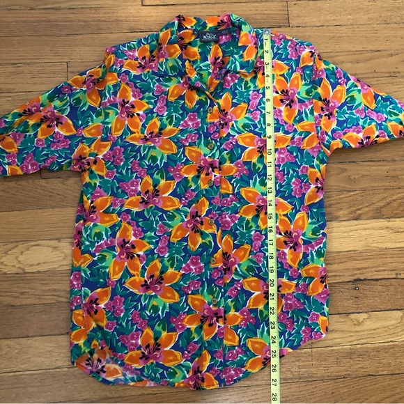 Vintage Woolrich Tropical Button-Down Shirt - Picture 7 of 8